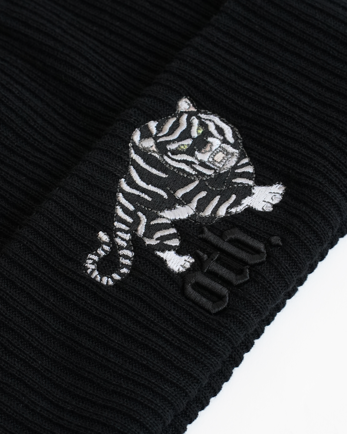 BLACK TIGER BEANIE HAT