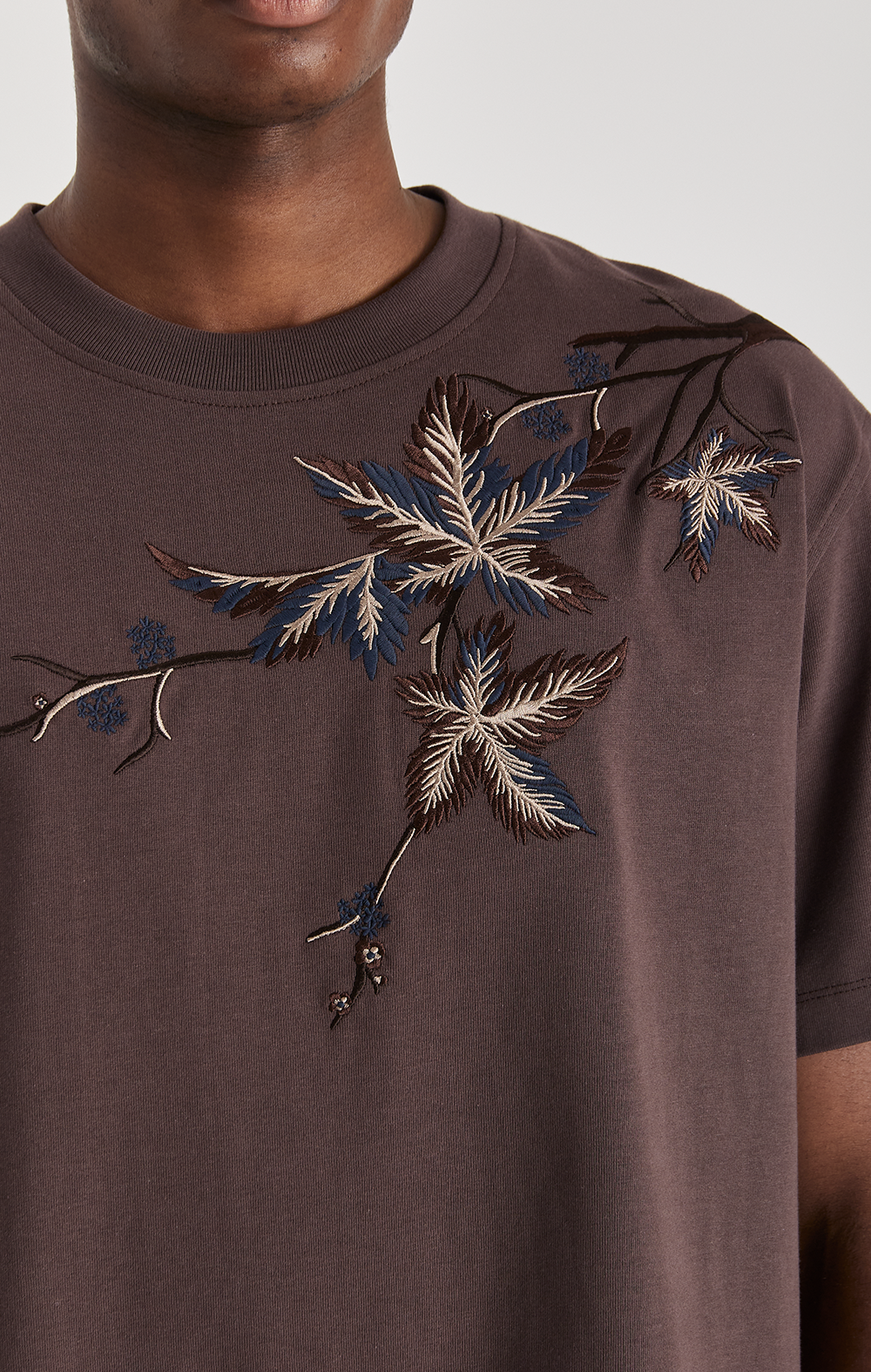 BROWN HAWTHORN T-SHIRT